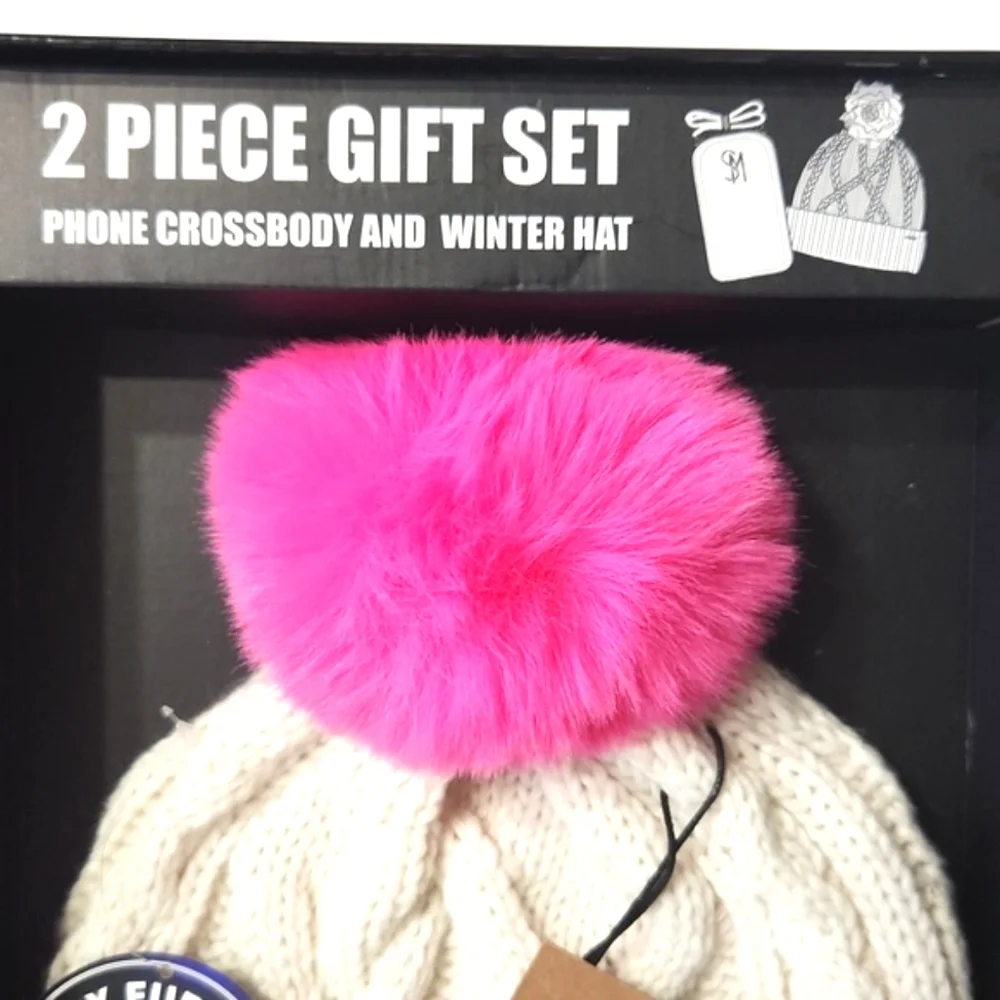 NWT! Steve Madden Crossbody Purse & Pom Pom Beanie Hat 2 Piece Gift Set MSRP $88
